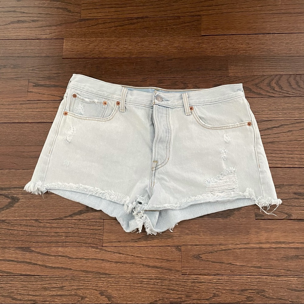 Levi’s Wedgie Shorts